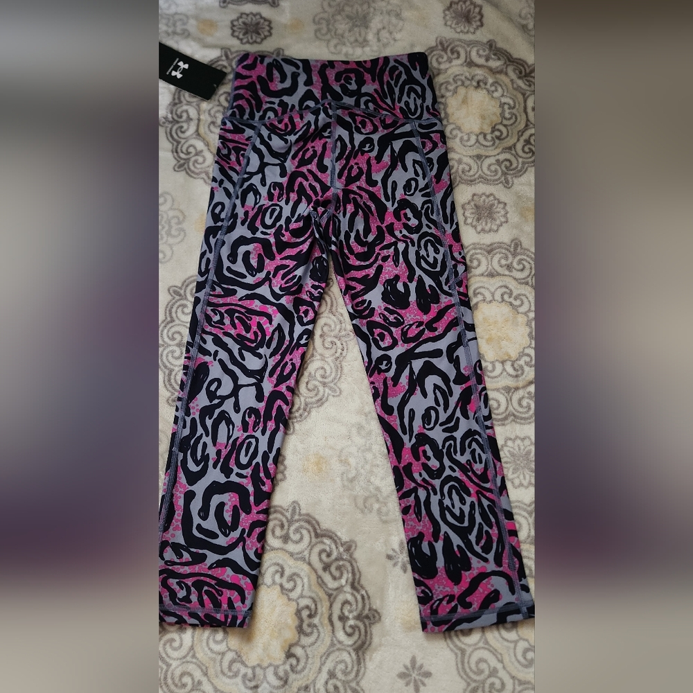Under armour heatgear capris xs